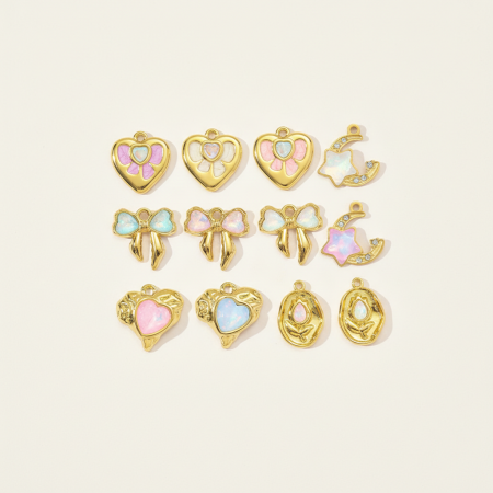 Pendentif femme en forme de cœur, en acier inoxydable étanche, couleur or (1 pièce) 2