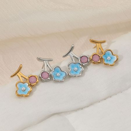 Boucles d'oreilles puces pour femmes, en acier inoxydable, couleur or, avec motif floral en émail doux