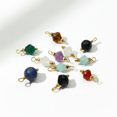 Pendentifs femme rétro géométriques en pierres naturelles couleur or