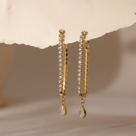 Boucles d'oreilles délicates en forme de goutte, en acier inoxydable doré avec zircon, imperméables et anti-ternissement, parfaites pour les soirées.