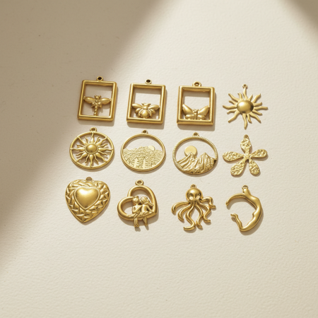 Pendentif classique soleil pour femme, en acier inoxydable étanche, couleur or (1 pièce)