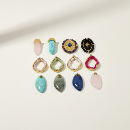 Pendentif pour femme en pierres naturelles de forme irrégulière, 1 pièce
