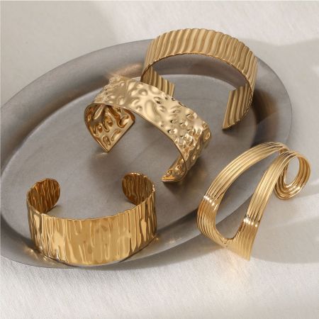 Bracelets manchettes rétro à rayures en acier inoxydable, étanches, couleur or, pour femmes