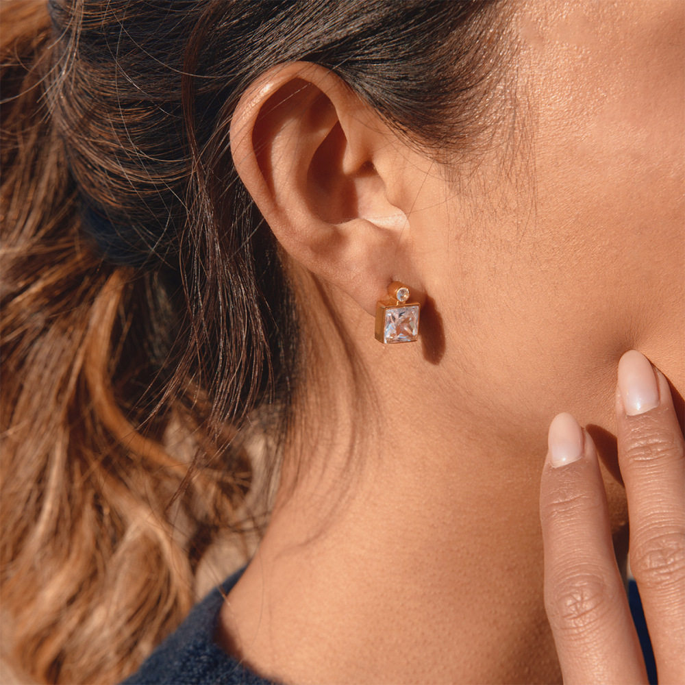 Boucles D'Oreilles Puces Carrées Simples En Acier Inoxydable Doré Avec Zircon, Imperméables Et Anti-Ternissement Pour Femmes Image5