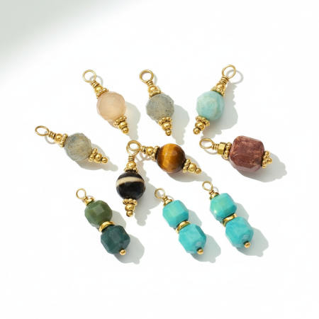 Pendentifs pour femmes en pierres naturelles de forme irrégulière classique et couleur or