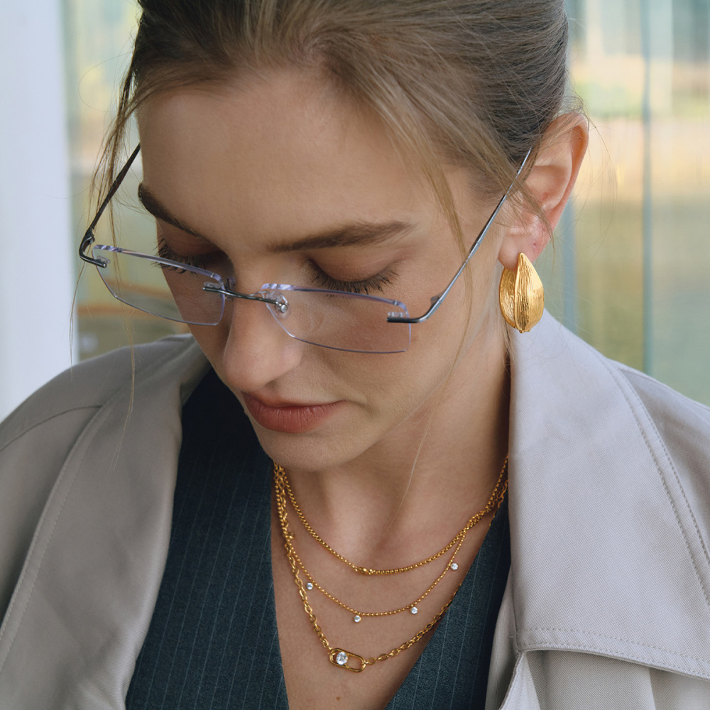 Colliers À Plusieurs Rangs Pour Femmes, En Acier Inoxydable Doré, Avec Zircon Et Chaîne Délicate, Imperméables Et Anti-Ternissement Image5