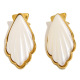 Boucles d'oreilles clous en coquillage acrylique - or
