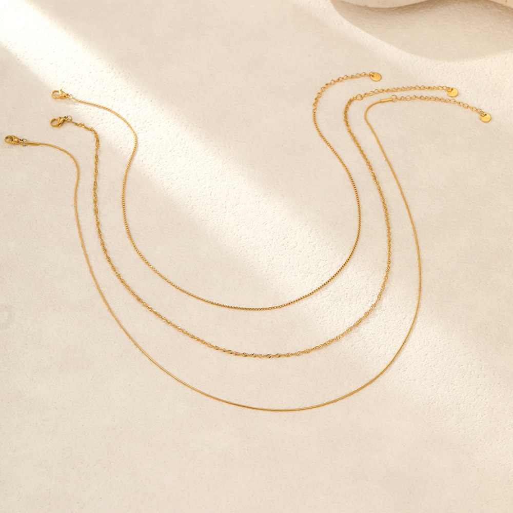 Colliers Superposés Pour Femmes, Collection Simple Series Simple Chain Lines, En Acier Inoxydable Étanche, Couleur Or Image3