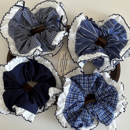 Chouchous pour femmes en tissu à carreaux doux de la série romantique