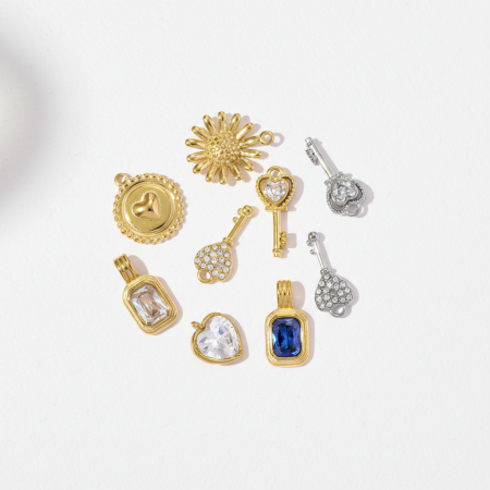 Pendentifs sophistiqués pour femmes, en acier titane, étanches et anti-ternissement, couleur or.