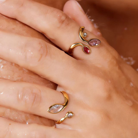Bague pour femme en acier inoxydable étanche, forme elliptique simple, couleur or, sertie d'un zircon.