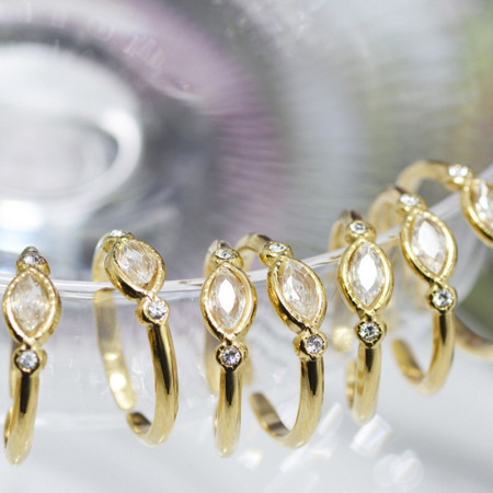 Bagues pour femmes en acier inoxydable doré, style cercle simple, étanches, serties de zircon. 2