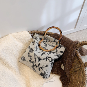 Sac À Main Léger Et Luxueux Pour Femme, Orné De Perles Et De Broderies Florales. h5 Image3