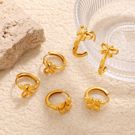 Boucles d'oreilles créoles pour femmes Simple Series Daily Bow Knot en acier inoxydable étanche couleur or