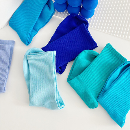 Chaussettes de sport mi-mollet en coton coloré à rebond élevé 2
