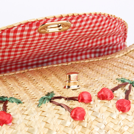 Sac carré femme en paille tressée couleur cerise, style vacances 2