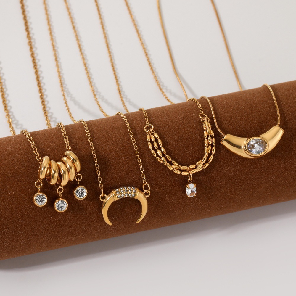 Colliers Pendentifs Pour Femmes En Acier Inoxydable, Forme Lune, Couleur Or, Étanches Image2