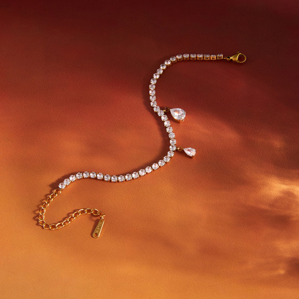 Chaîne De Main Élégante Et Luxueuse Pour Femme, En Acier Inoxydable Étanche, Couleur Or, Ornée D'Un Zircon Et D'Un Pendentif Goutte D'Eau. Image4