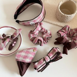 Pinces À Cheveux Pour Femmes En Tissu À Carreaux Doux De La Collection Simple h5 Image4