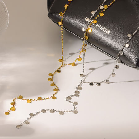 Colliers pendentifs pour femmes Simple Series Daily Circle en acier inoxydable étanche couleur or