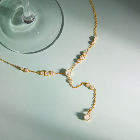 Colliers pendentifs pour femmes en acier inoxydable étanche, couleur or, en forme de Y, avec zircon.