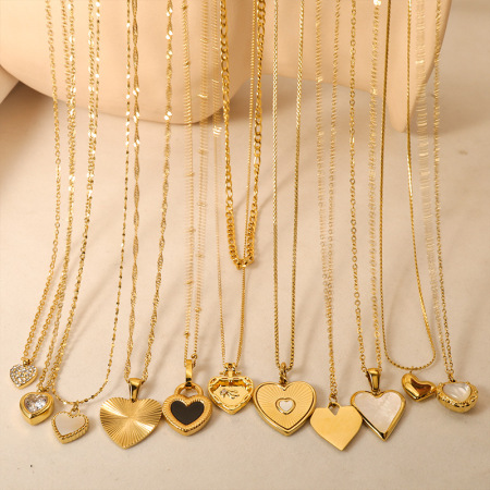 Colliers pendentifs pour femmes en forme de cœur simple, en acier inoxydable étanche, couleur or