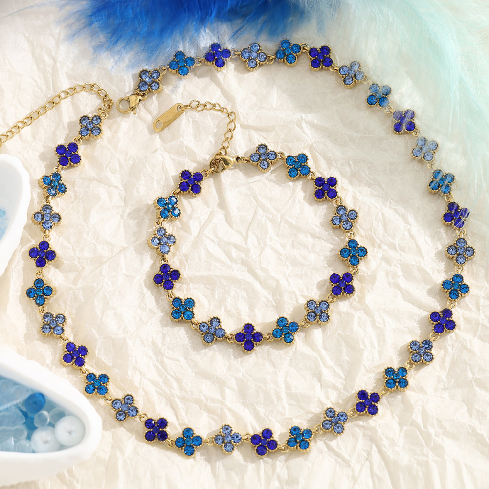 Ensembles De Colliers Pour Femmes, Romantiques Et Élégants, En Acier Inoxydable, Imperméables, Couleur Or, Ornés De Cristaux Et De Motifs De Trèfle. Image4