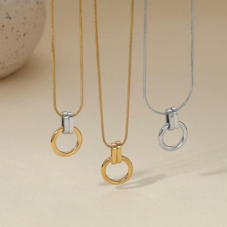 Colliers pendentifs unisexes minimalistes ronds en acier inoxydable étanche couleur or