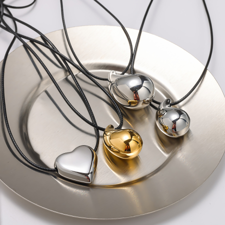 Collier pendentif en forme de cœur Daily Droplet en acier inoxydable étanche couleur or pour femme 2