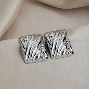 Boucles D'Oreilles Puces Rectangulaires Simple Series Daily En Acier Inoxydable Étanche Couleur Or Pour Femmes h5 Image4
