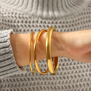 Bracelets Simples Pour Femmes En Acier Inoxydable Imperméable Couleur Or h5 Image3