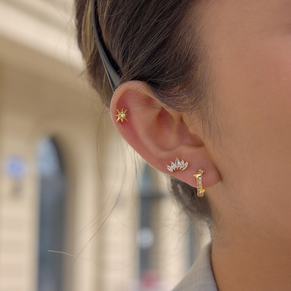 Boucles D'Oreilles Créoles Pour Femmes Simple Star En Acier Inoxydable Étanche Couleur Or Avec Zircon Image3