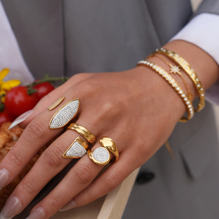 Bagues tendance en acier inoxydable doré, imperméables, de forme irrégulière et ornées de strass, pour un usage quotidien. 2