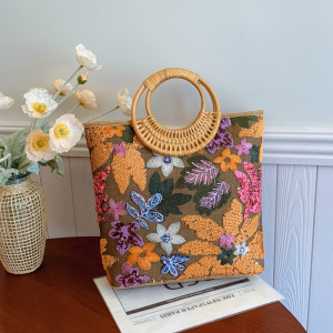 Sac À Main Léger Et Luxueux Pour Femme, Orné De Perles Et De Broderies Florales. h5 Image3