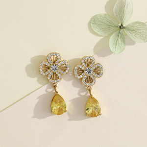 Boucles D'Oreilles Pendantes Élégantes Pour Femmes, En Acier Inoxydable, Étanches, Couleur Or, Ornées De Fleurs Et De Cristaux. h5 Image4