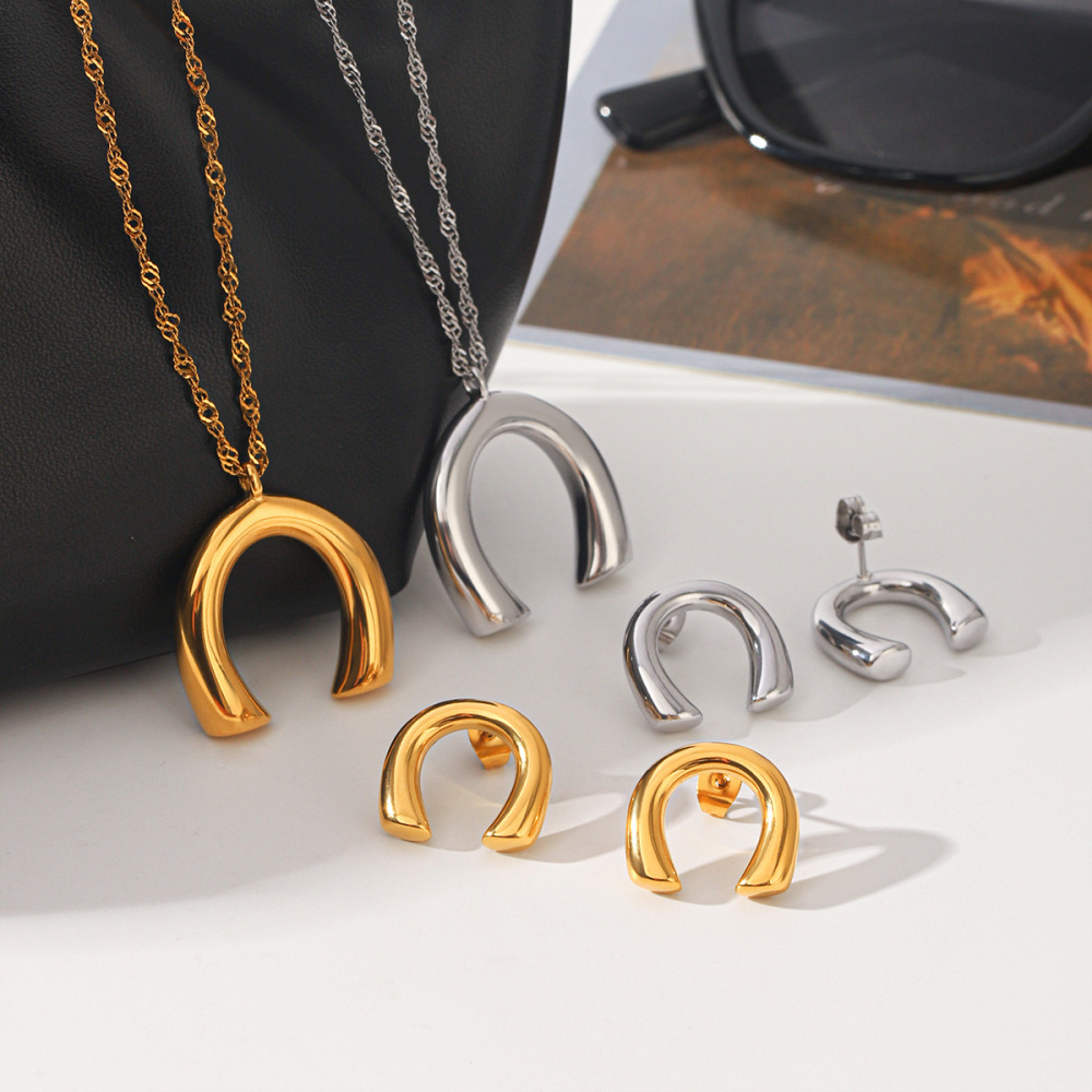 Colliers Pendentifs Pour Femmes En Acier Inoxydable Étanche En Forme De Fer À Cheval, Couleur Or Image3