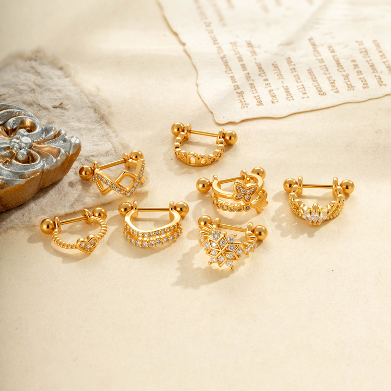 Boucles D'Oreilles Piercing Femme, Forme Papillon Cœur Simple, Couleur Cuivre Doré, Zircon. Image4