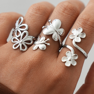 Bagues Tendance Daily Flower Butterfly En Acier Inoxydable Étanche Sans Placage h5 Image4