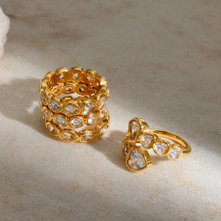 Bague élégante en acier inoxydable étanche avec pierre précieuse couleur or, en forme de cœur