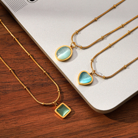 Colliers avec pendentif en acier inoxydable étanche couleur or et pierre naturelle Daily Heart