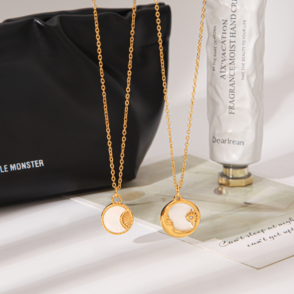 Colliers Pendentifs Pour Femmes En Acier Inoxydable, Orné D'Une Étoile, D'Un Cercle Et D'Une Lune, Avec Zircon Doré Et Motif Simple. Image5