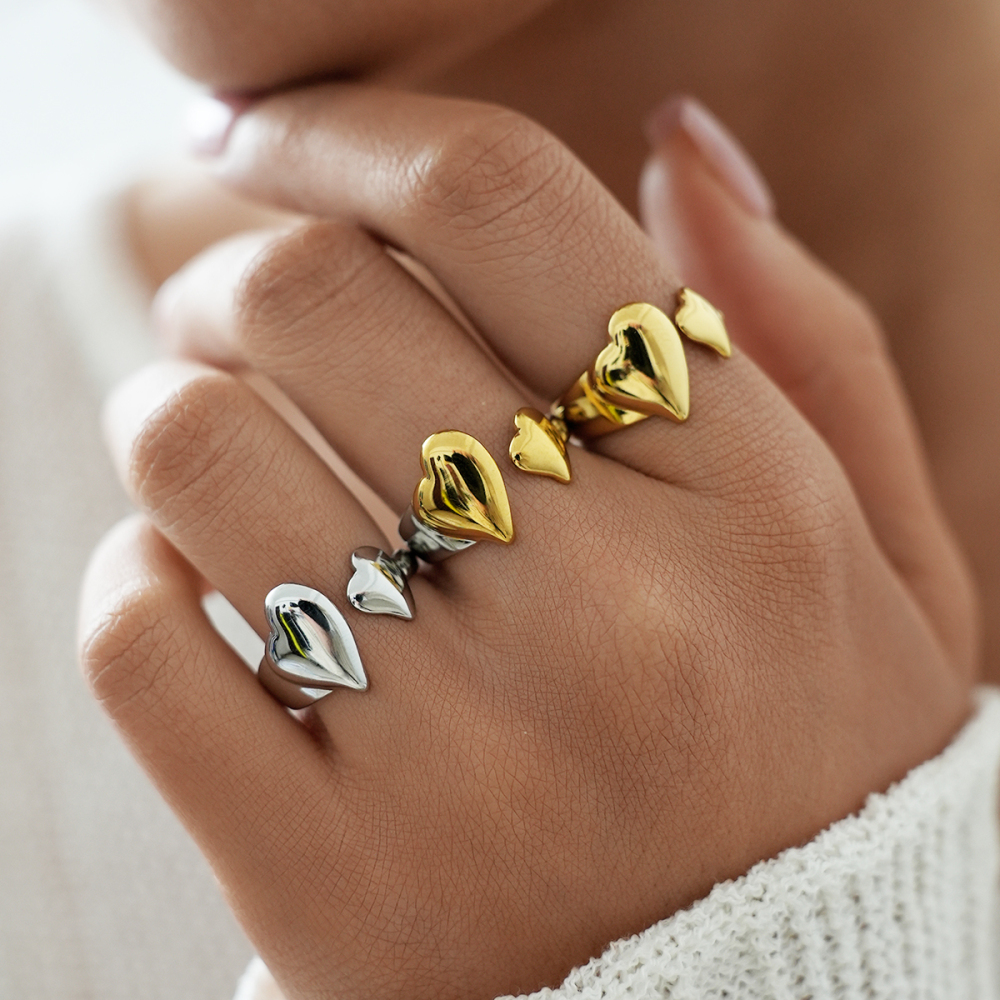 Bagues Tendance Simple Series Daily Heart En Acier Inoxydable Étanche Couleur Or Image4