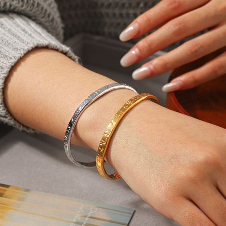Bracelet manchette simple en acier inoxydable uni, étanche, couleur or, pour femme 2