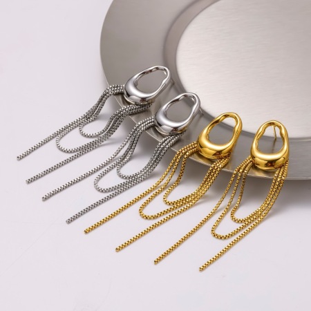 Boucles d'oreilles pendantes pour femme, en acier inoxydable, couleur or, en forme de pompon et étanches. 2