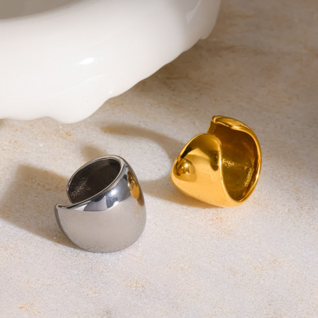 Boucles d'oreilles manchettes simples en acier inoxydable imperméable couleur or pour femmes
