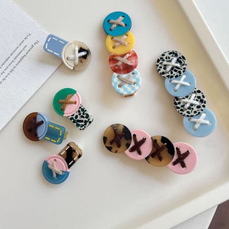 Pinces à cheveux pour femmes en acétate patchwork à bouton rond rétro de la série Simple 2
