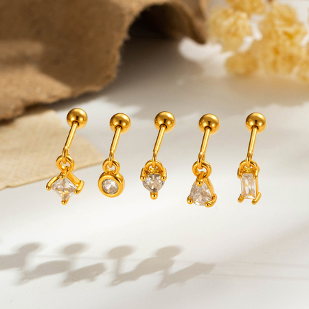 Boucles d'oreilles piercing femme, forme rectangulaire simple, couleur cuivre doré, zircon.