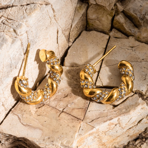 Boucles D'Oreilles Créoles Élégantes Et Luxueuses En Acier Inoxydable Torsadé, Couleur Or, Imperméables Et Ornées De Strass. h5 Image2