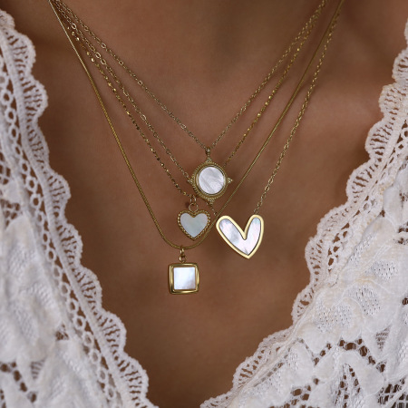 Colliers pendentifs pour femmes en forme de cœur simple, en acier inoxydable étanche, couleur or et coquillage