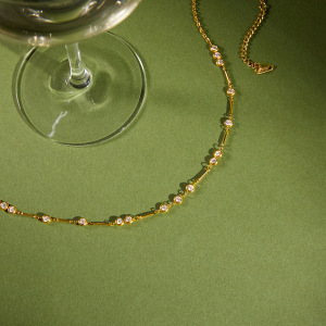 Colliers Pendentifs Pour Femmes En Acier Inoxydable En Forme De Croix, Étanches, Couleur Or Et Zircon h5 Image6